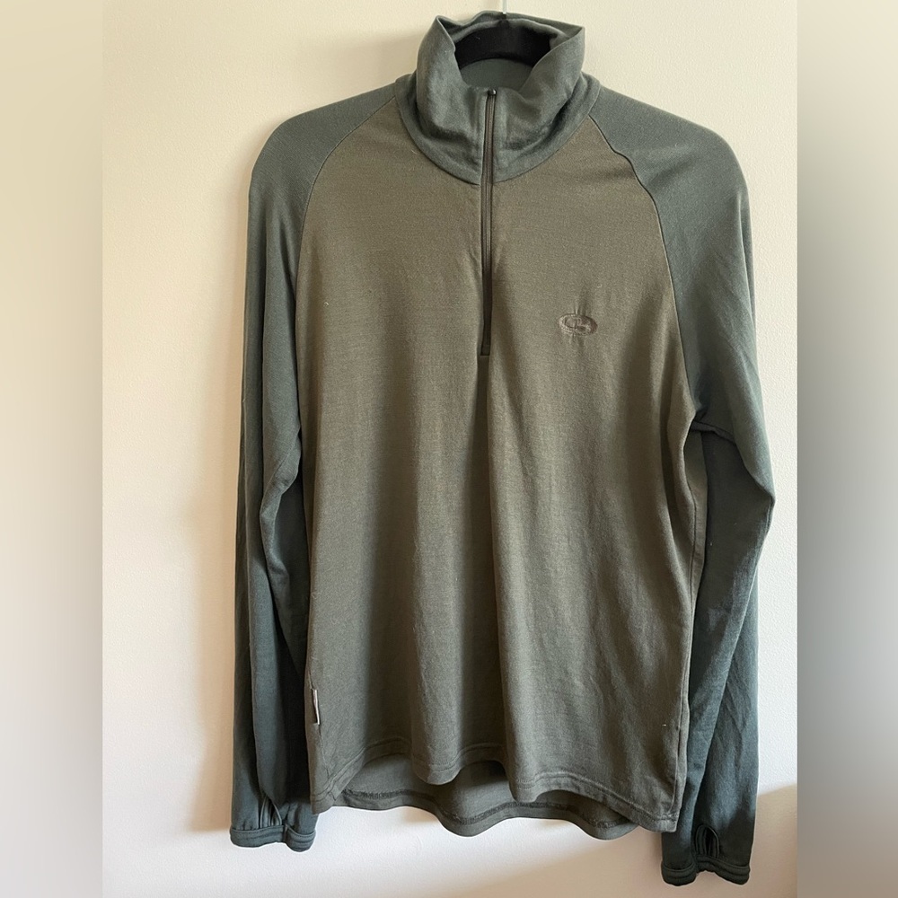 ICEBREAKER- Bodyfit 260 Merino Wool 1/4 Zip Pullover. Size medium